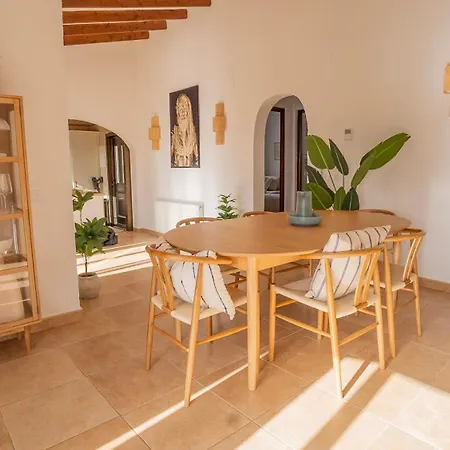 Holiday home Sunset Moraira Mit Eigenem Pool, Strandnaehe, Klimaanlage, Heizung, Outdoor-kueche, Grill Teulada